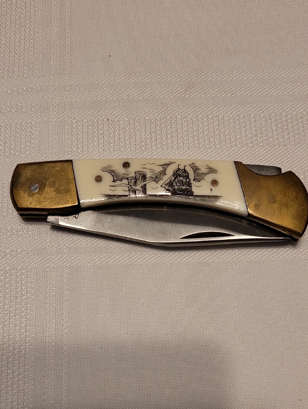 Pocket Knife Solange Bear Hunter Vintage Hand Carved